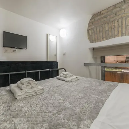 Ottaviano Modern Loft * Roma